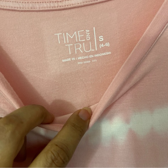 Time and Tru Women's Crewneck Solid & Tie-Dye Tunic Tee Size S (4-6) Dusty Rose - Picture 11 of 13